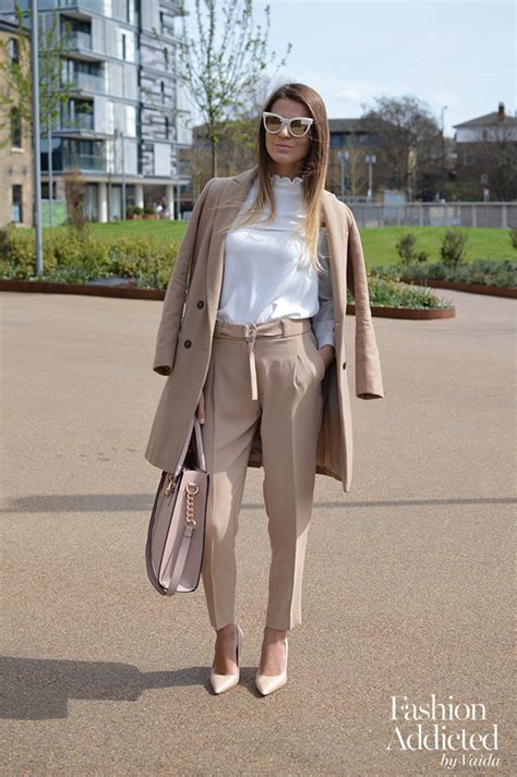 shades of nude outfits|Lookbook: 50 shades of nude